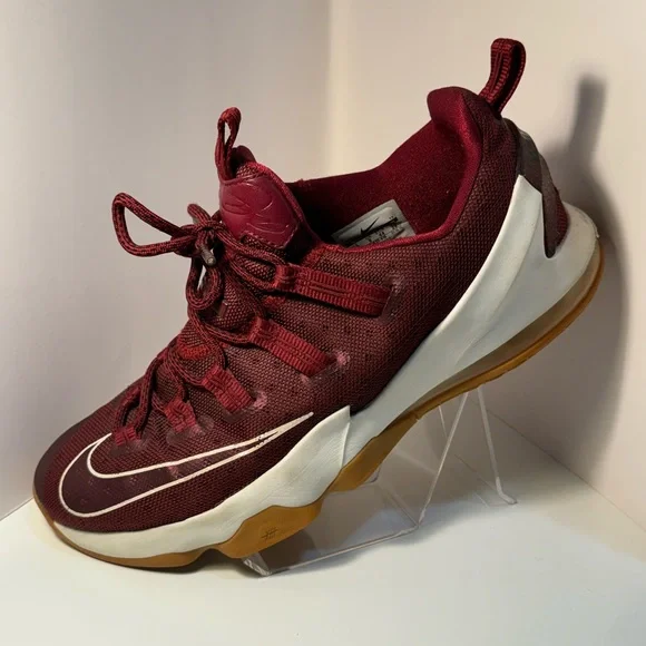 NIKE Air Max Lebron James 13 XIII - Low Team Red Gum - Men's Size 10 -831925-610 - Picture 13 of 15